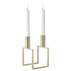 By Lassen Bougeoir Line, Laiton