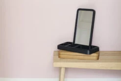 Spring Copenhagen Mirror Box, Noir -Magasin De Rénovation Domiciliaire 7010 FSC MIRROR BOX SORT GROUNDED CRAFTWORK 4