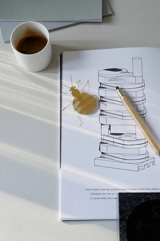 Fundamental Berlin Ornement Flatmates, Punaise, Laiton 7 Fundamental Berlin Ornement Flatmates, Punaise, Laiton – Image 5