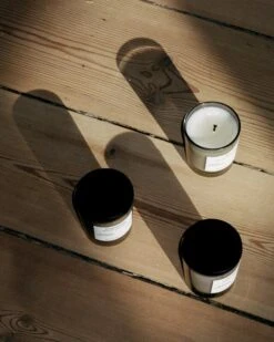 Frama Bougie Parfumée Deep Forest, 60 g -Magasin De Rénovation Domiciliaire Frama Scented Candles 60g Context 8 1