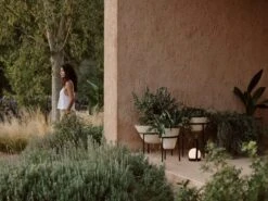 MENU Jardinière Daiza, 35 x 25 cm, Ivoire -Magasin De Rénovation Domiciliaire MENU LS Daiza Planter Carry Table Lamp Portable