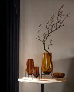 MENU Vase Moyen Échasse, Ambre -Magasin De Rénovation Domiciliaire MENU chasse
