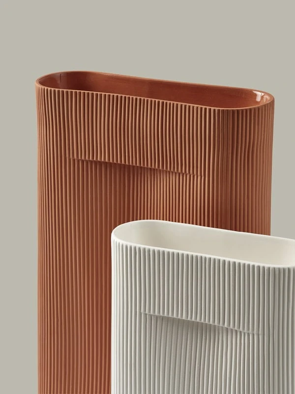 Muuto Vase Ridge, Grand Modèle, Terracotta 4 Muuto Vase Ridge, Grand Modèle, Terracotta – Image 2