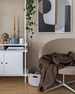 Applicata Bougeoir Rose, Chêne Huilé -Magasin De Rénovation Domiciliaire Small Storage Design Stories x Kasia Rutkowiak 16