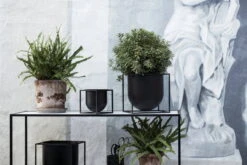 By Lassen Pot De Fleurs Kubus 14, Noir -Magasin De Rénovation Domiciliaire byLassen Kubus Flowerpot 23 14 300