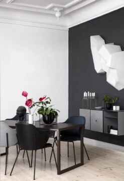 By Lassen Pot De Fleurs Kubus 23, Noir -Magasin De Rénovation Domiciliaire byLassen Lassen Chair Kubus Flowerpot 23 Conekt 300