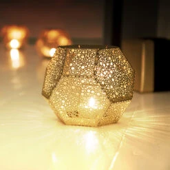 Tom Dixon Bougeoir Etch, Laiton 10 Tom Dixon Bougeoir Etch, Laiton -Magasin De Rénovation Domiciliaire etch 1