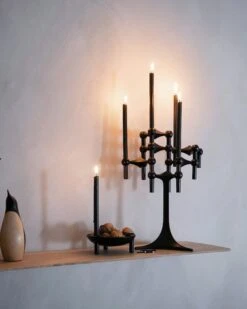STOFF Copenhagen Vase STOFF Nagel, Noir -Magasin De Rénovation Domiciliaire lifestyle candle holder stand and black candles christmas black