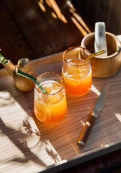 Artek Vase Easter Dog -Magasin De Rénovation Domiciliaire taco Ruoka1